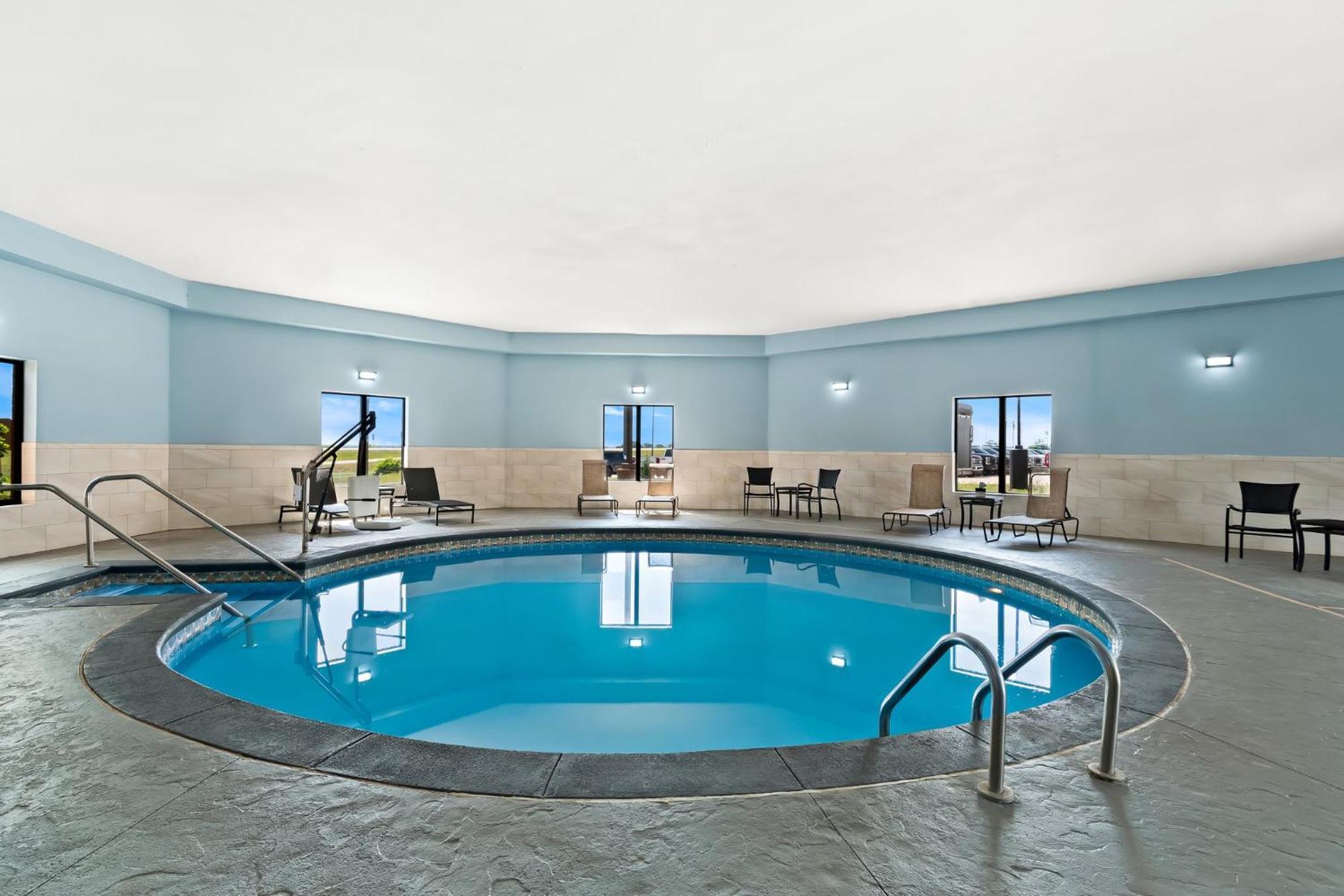 Holiday Inn Express & Suites Perry By Ihg Екстериор снимка