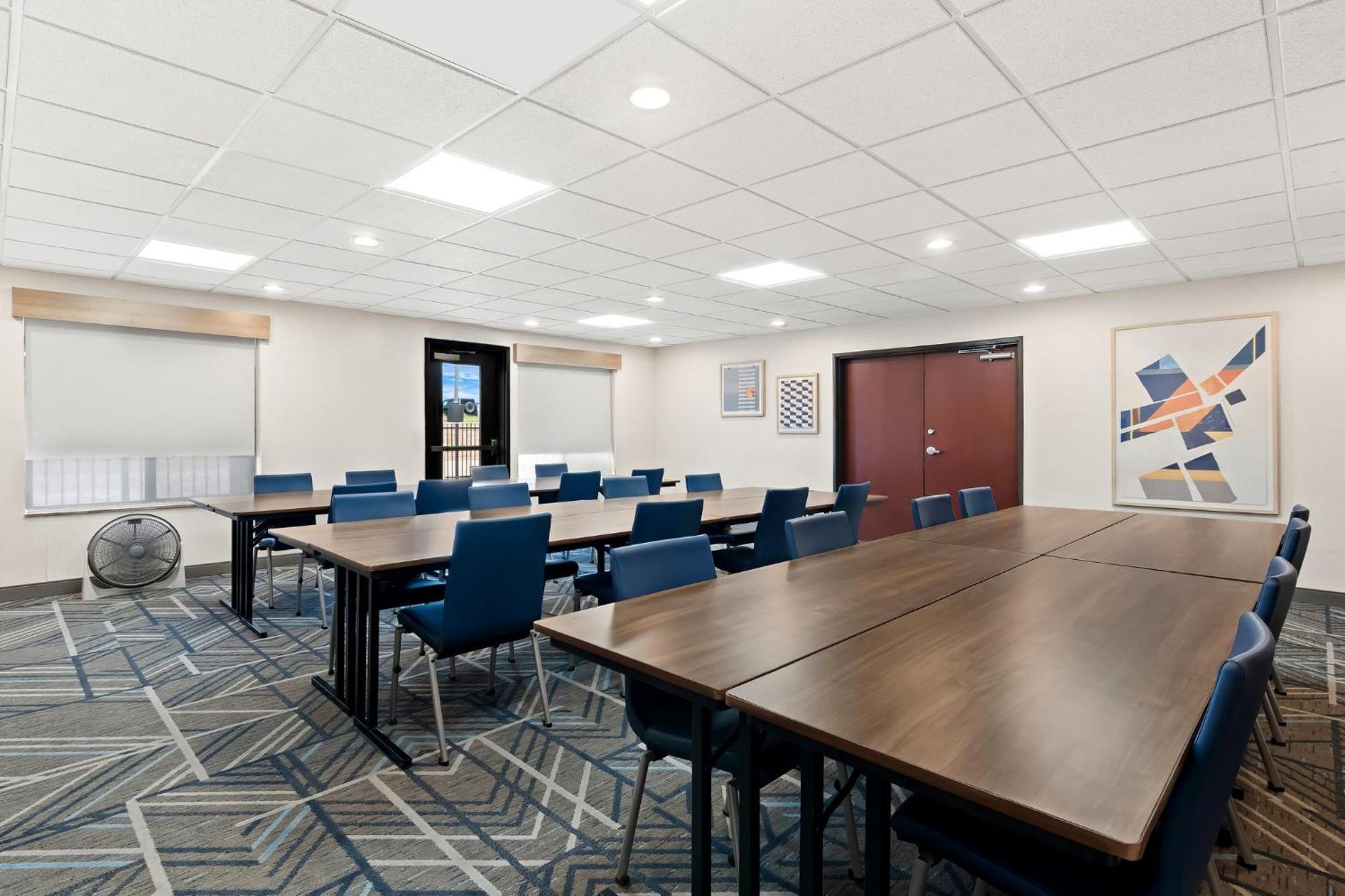 Holiday Inn Express & Suites Perry By Ihg Екстериор снимка