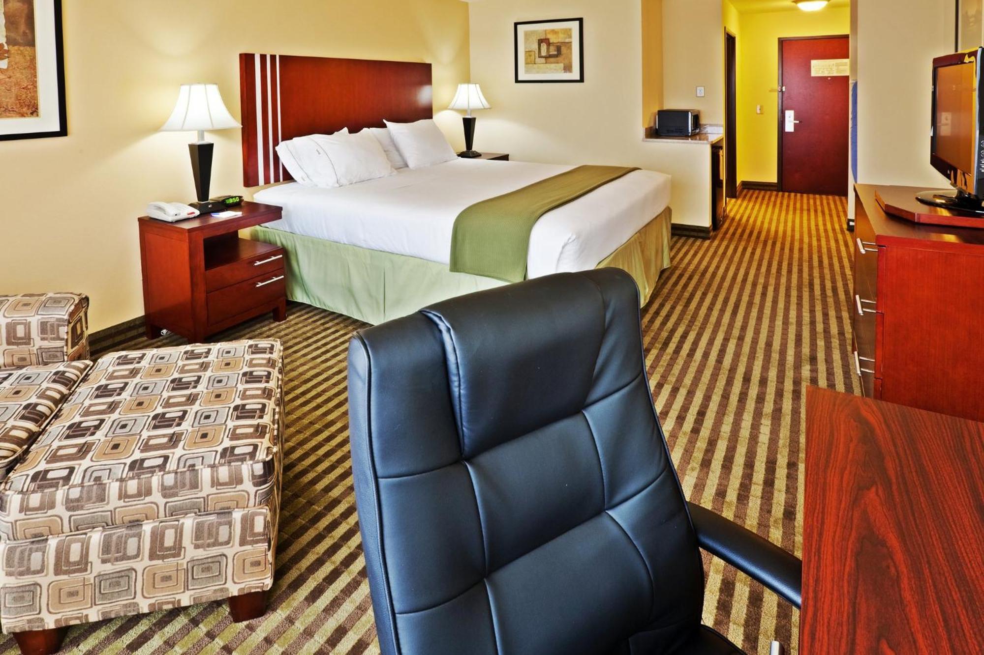 Holiday Inn Express & Suites Perry By Ihg Екстериор снимка