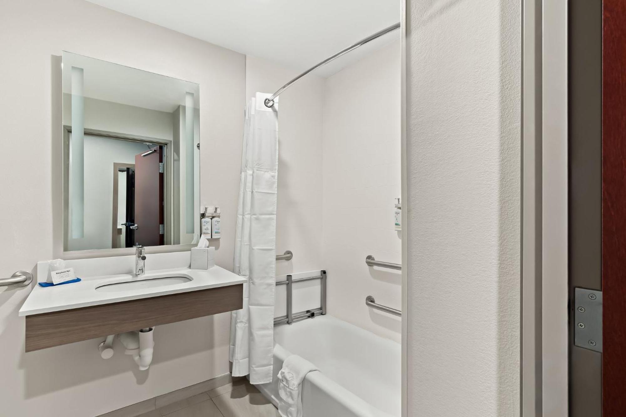 Holiday Inn Express & Suites Perry By Ihg Екстериор снимка