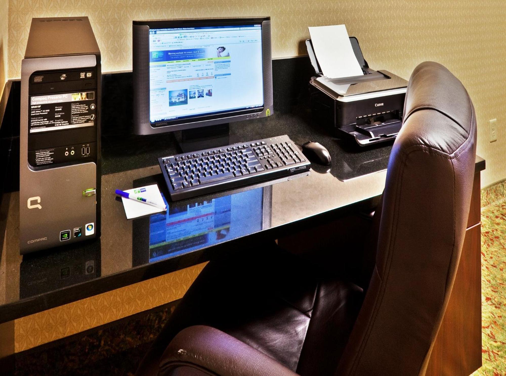 Holiday Inn Express & Suites Perry By Ihg Екстериор снимка